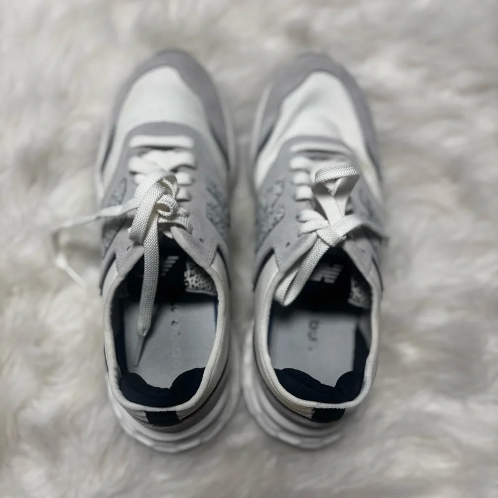 New Balance Retro Style Sneakers with Leopard Print size Women’s 9